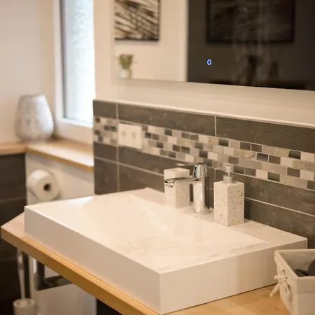 Apartment Moderne Zum Wohlfühlen Brachback